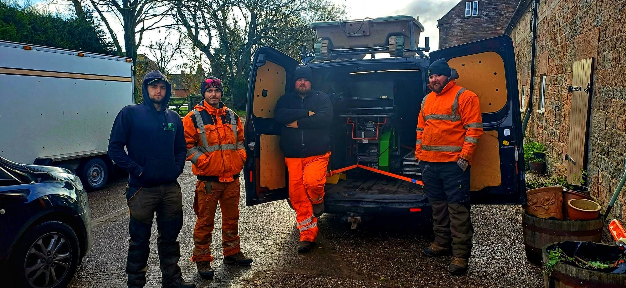 Pro Grounds Maintenance Choose Ohashi for Access and Transport